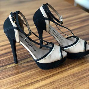 Carmen Steffens Ankle Strap Open-Toed Shoes